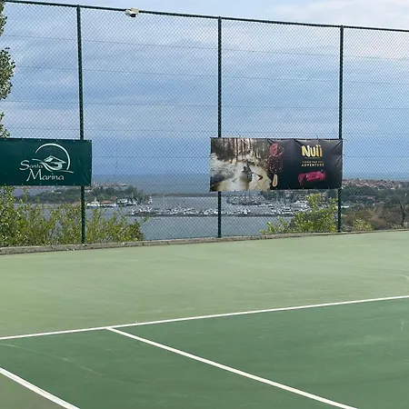 Amara Santa Marina, *